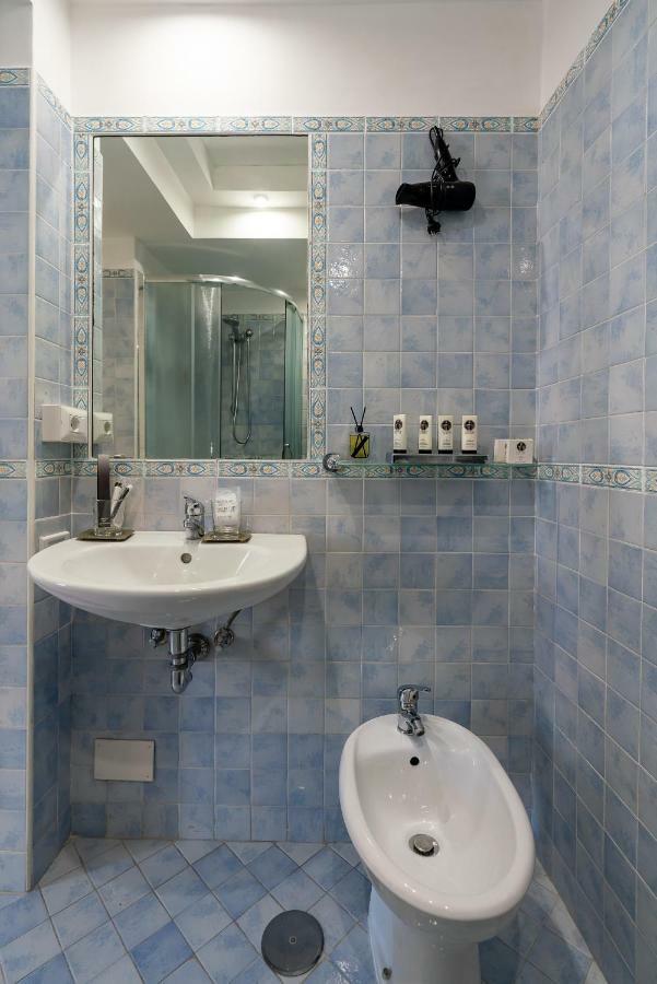 Rhome Trevi ローマ エクステリア 写真